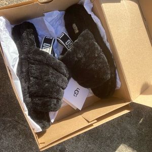 Size 11 furry UGG slides.